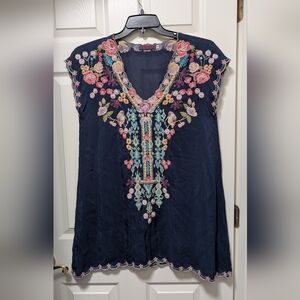 Johnny Was Petunia Georgette navy Blue floral embroidered tunic Size Small S